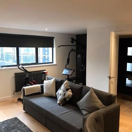 New Town House With *Free Allocated Parking* Apartment Brighton Luaran gambar